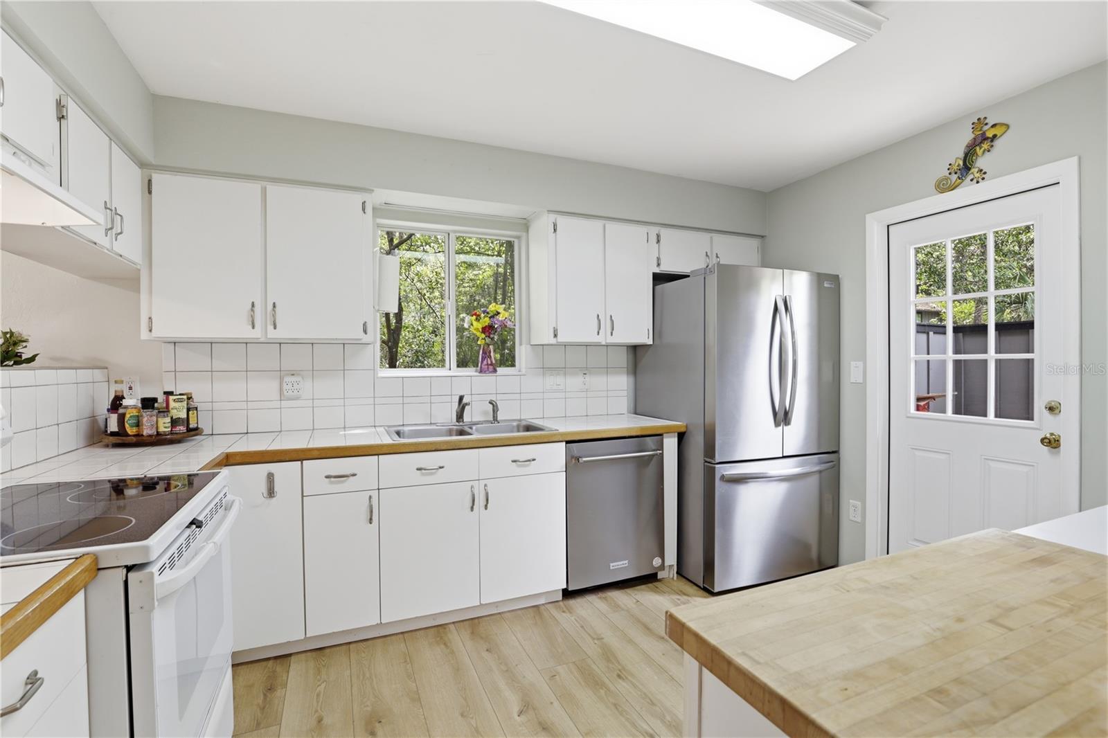 Image 11 of 31 For 4417 Black Forest Way