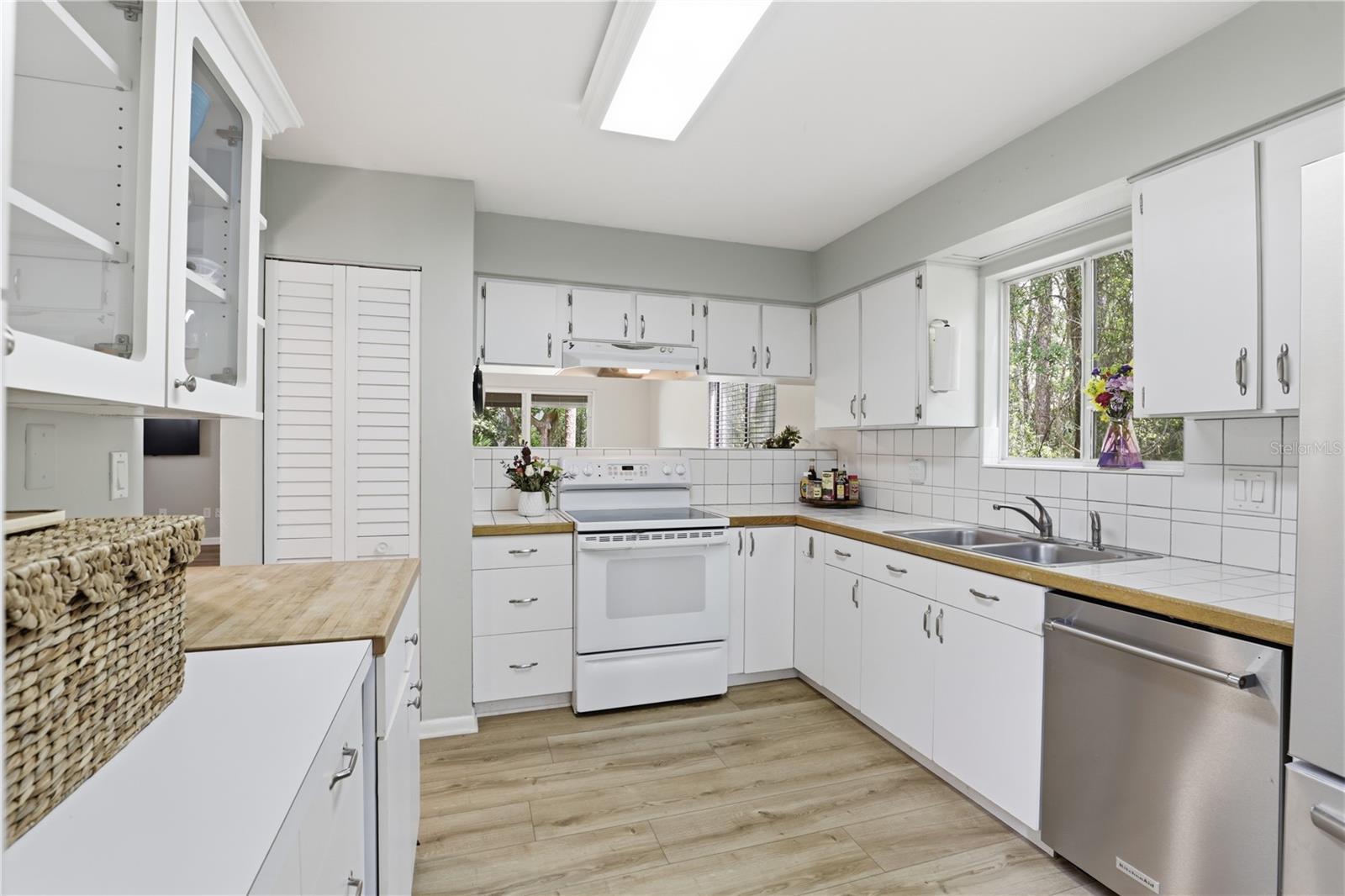 Image 13 of 31 For 4417 Black Forest Way