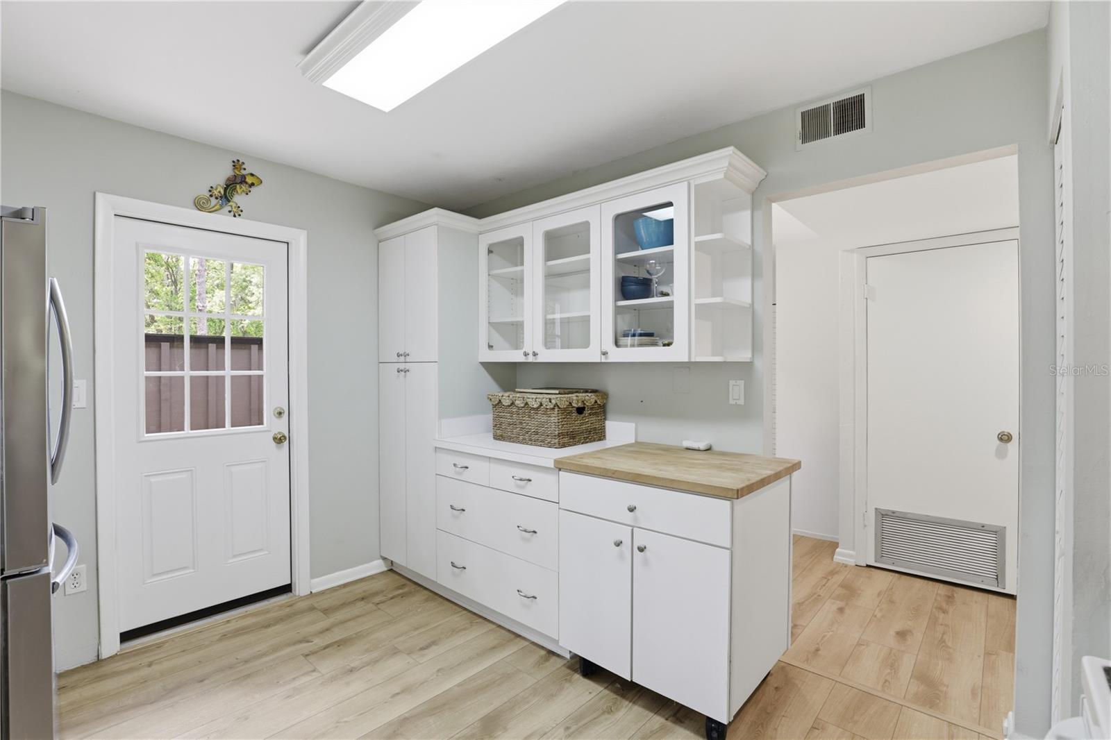 Image 15 of 31 For 4417 Black Forest Way