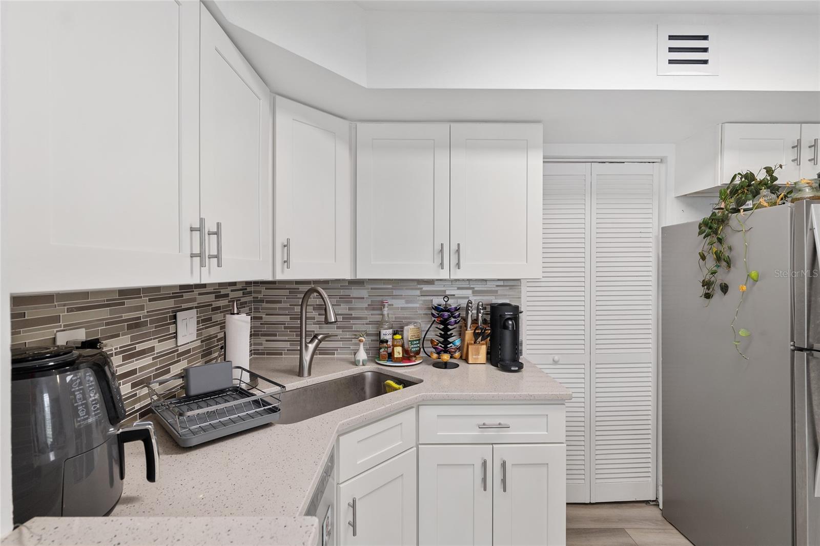 Image 13 of 36 For 2601 Archer Road J339