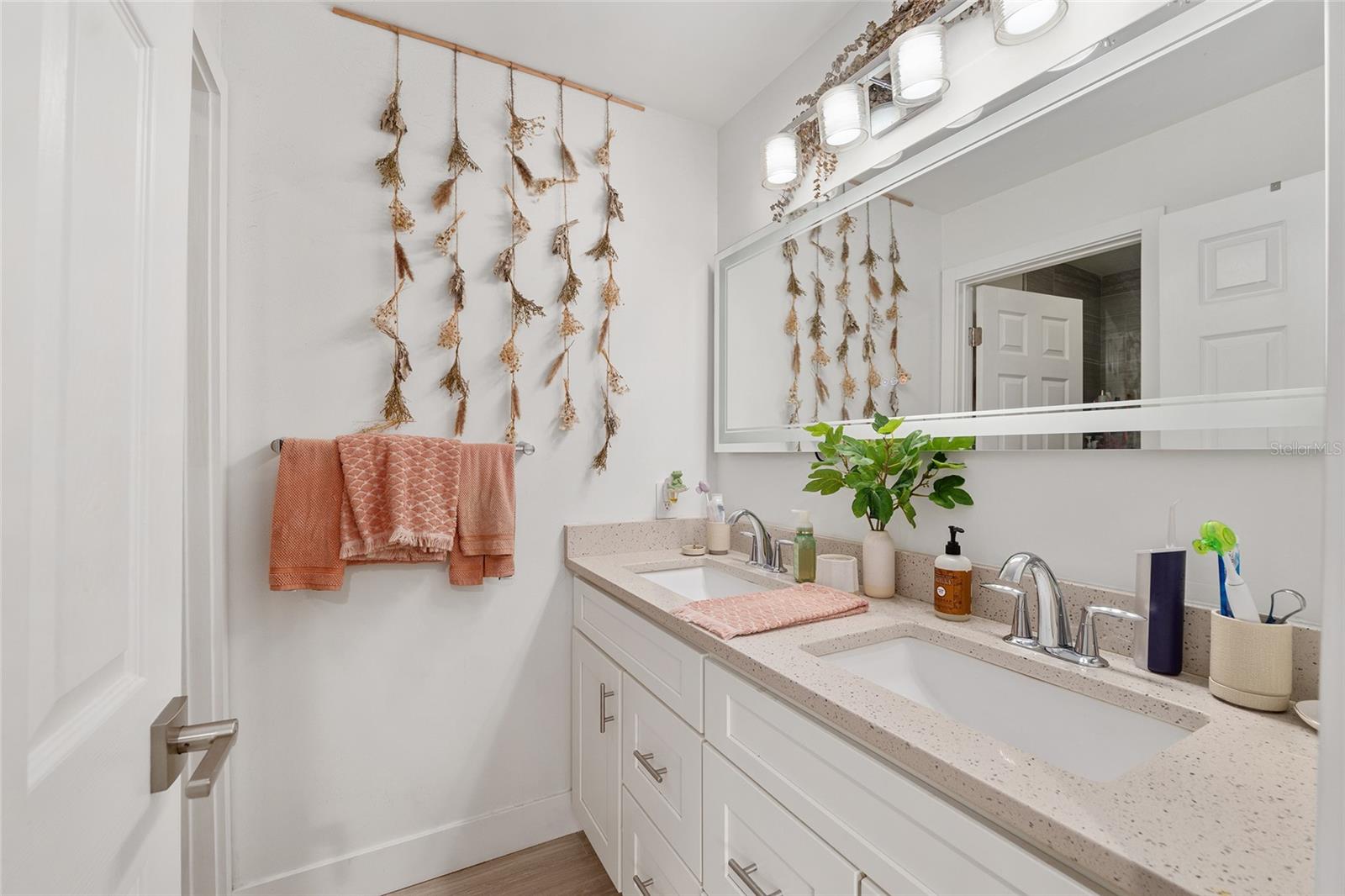 Image 24 of 36 For 2601 Archer Road J339