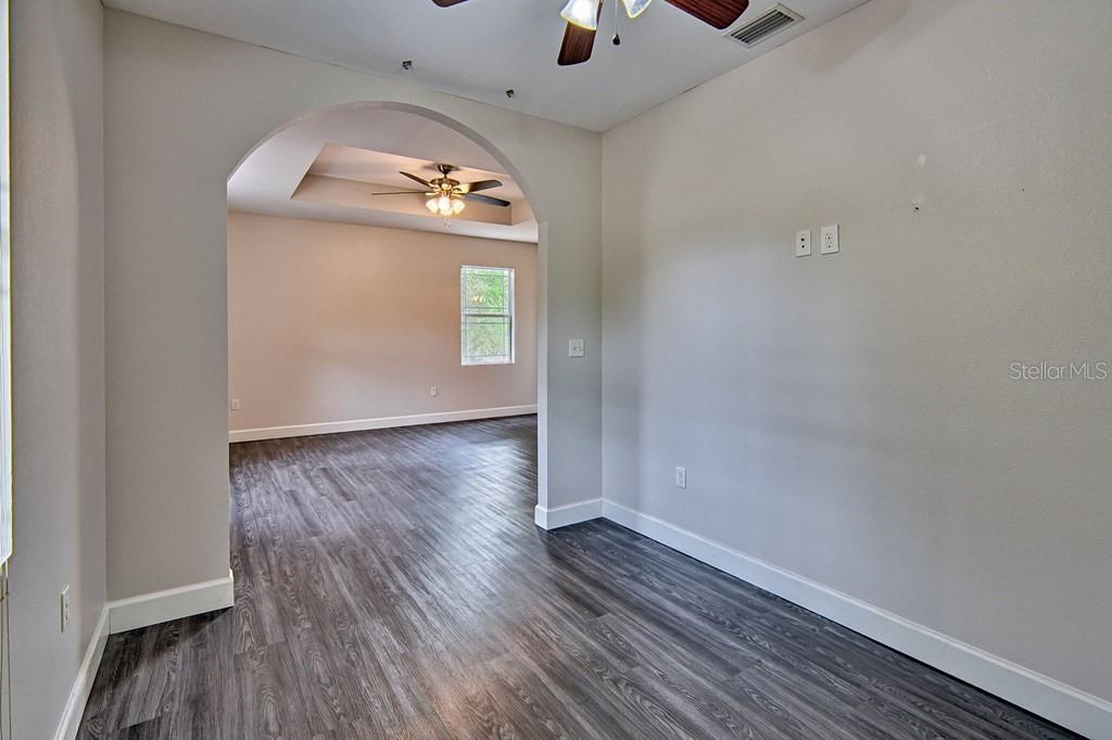 Image 13 of 39 For 9880 110th Street