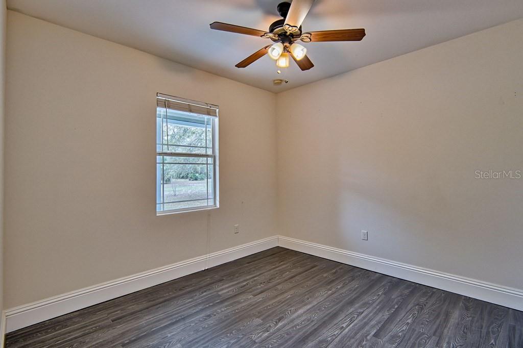 Image 17 of 39 For 9880 110th Street