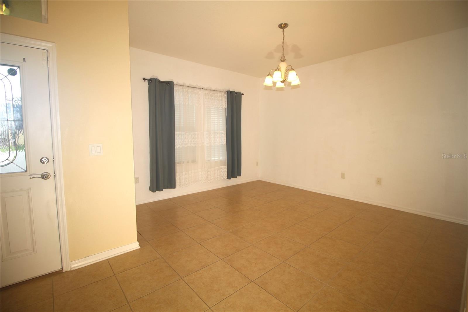 Image 4 of 30 For 2803 Moonstone Bend