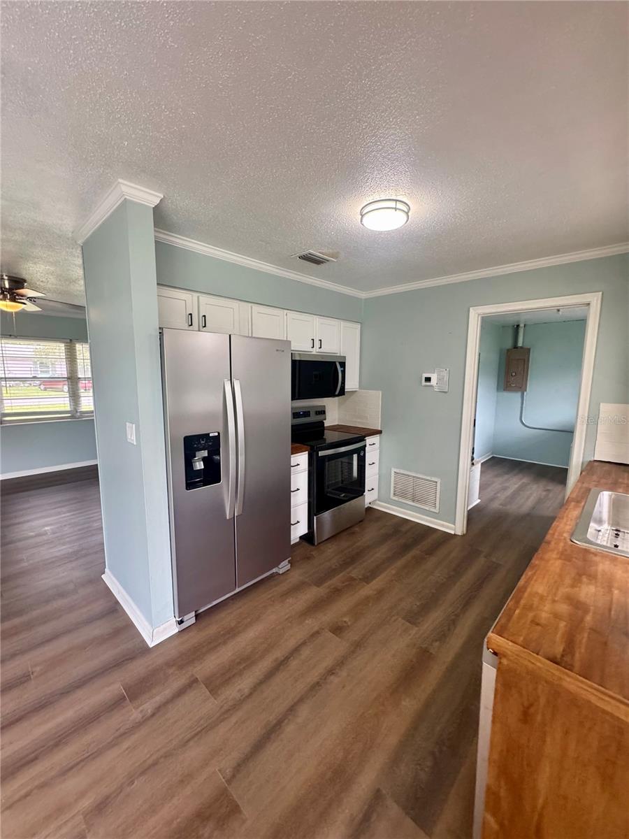 Image 4 of 23 For 26550 4th Road