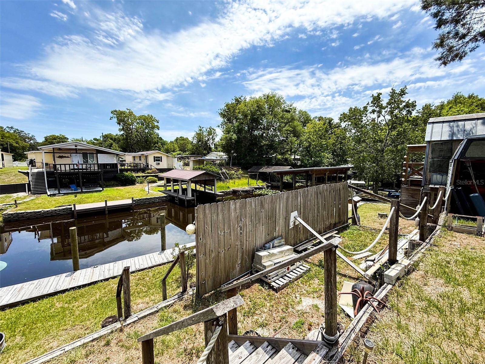 Image 12 of 53 For 104 Waterway Avenue