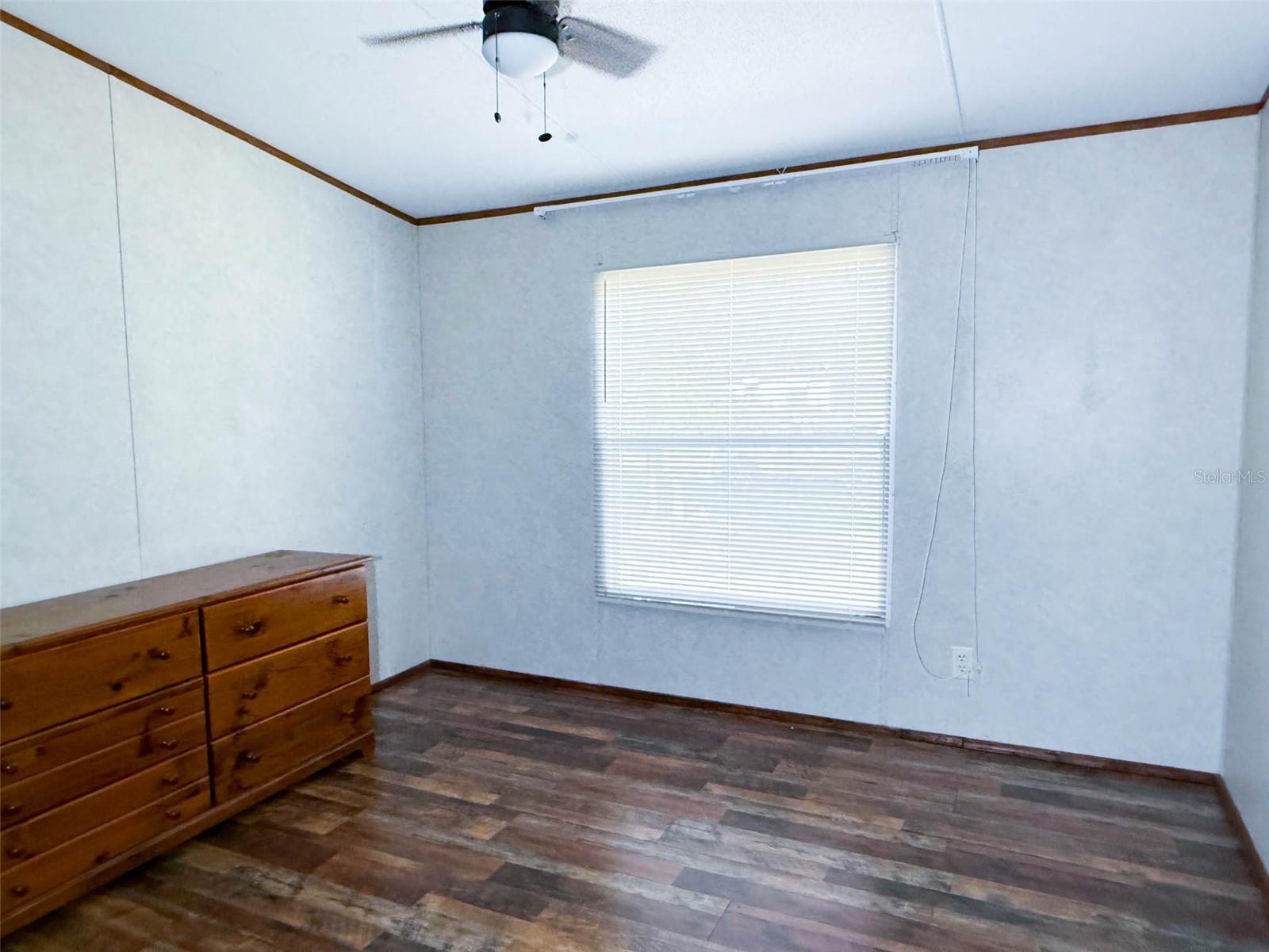 Image 26 of 53 For 104 Waterway Avenue