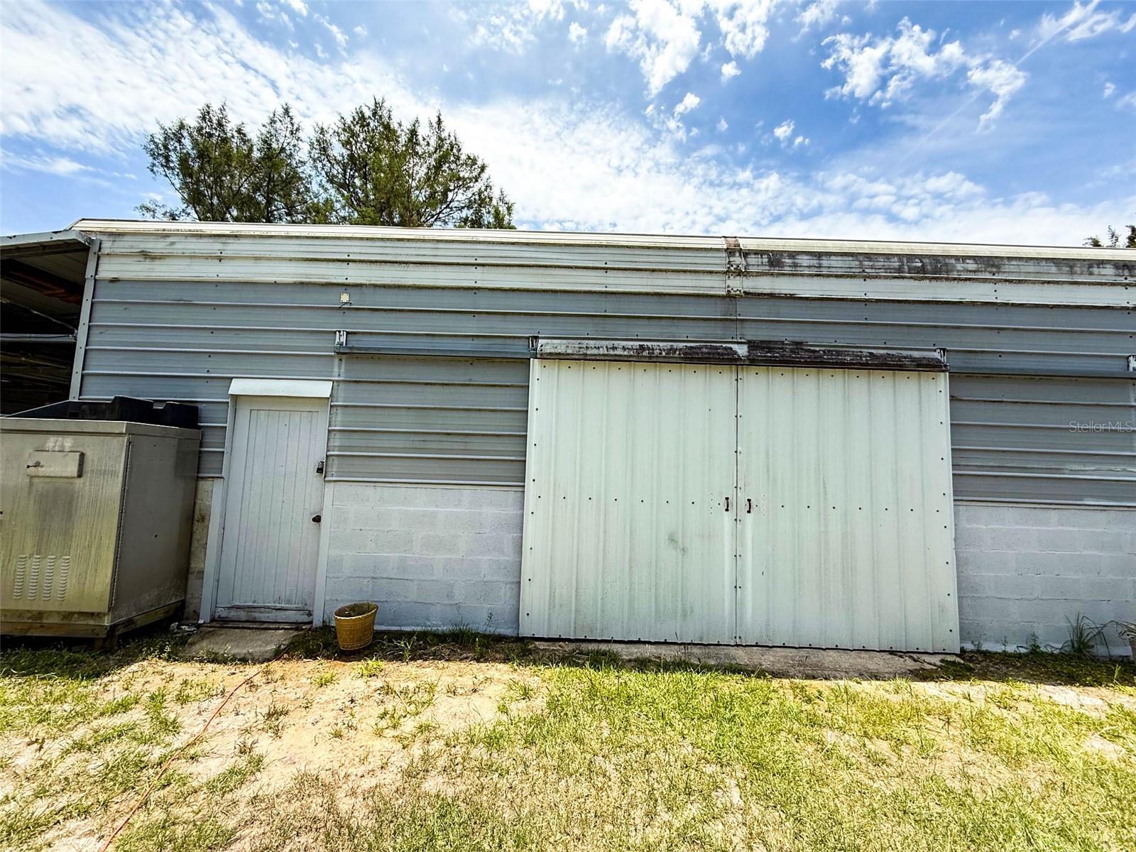 Image 31 of 53 For 104 Waterway Avenue