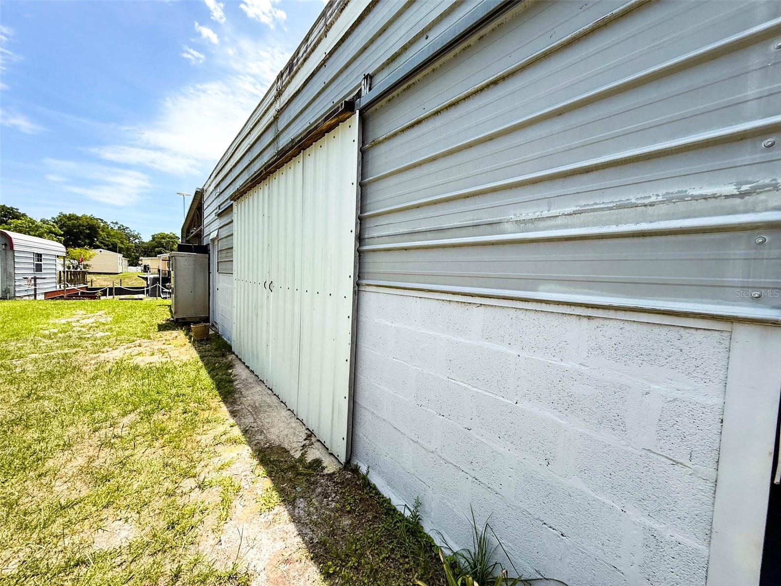 Image 32 of 53 For 104 Waterway Avenue