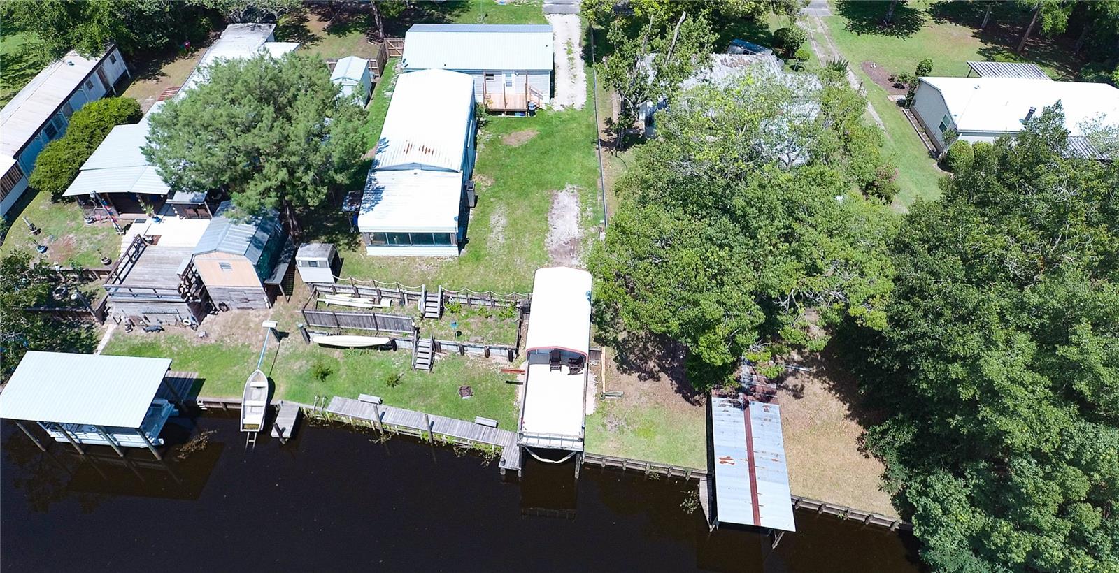 Image 50 of 53 For 104 Waterway Avenue