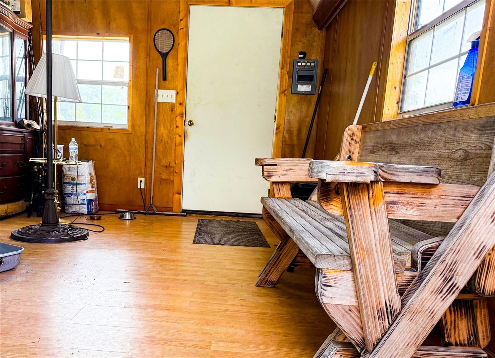 Image 7 of 53 For 104 Waterway Avenue