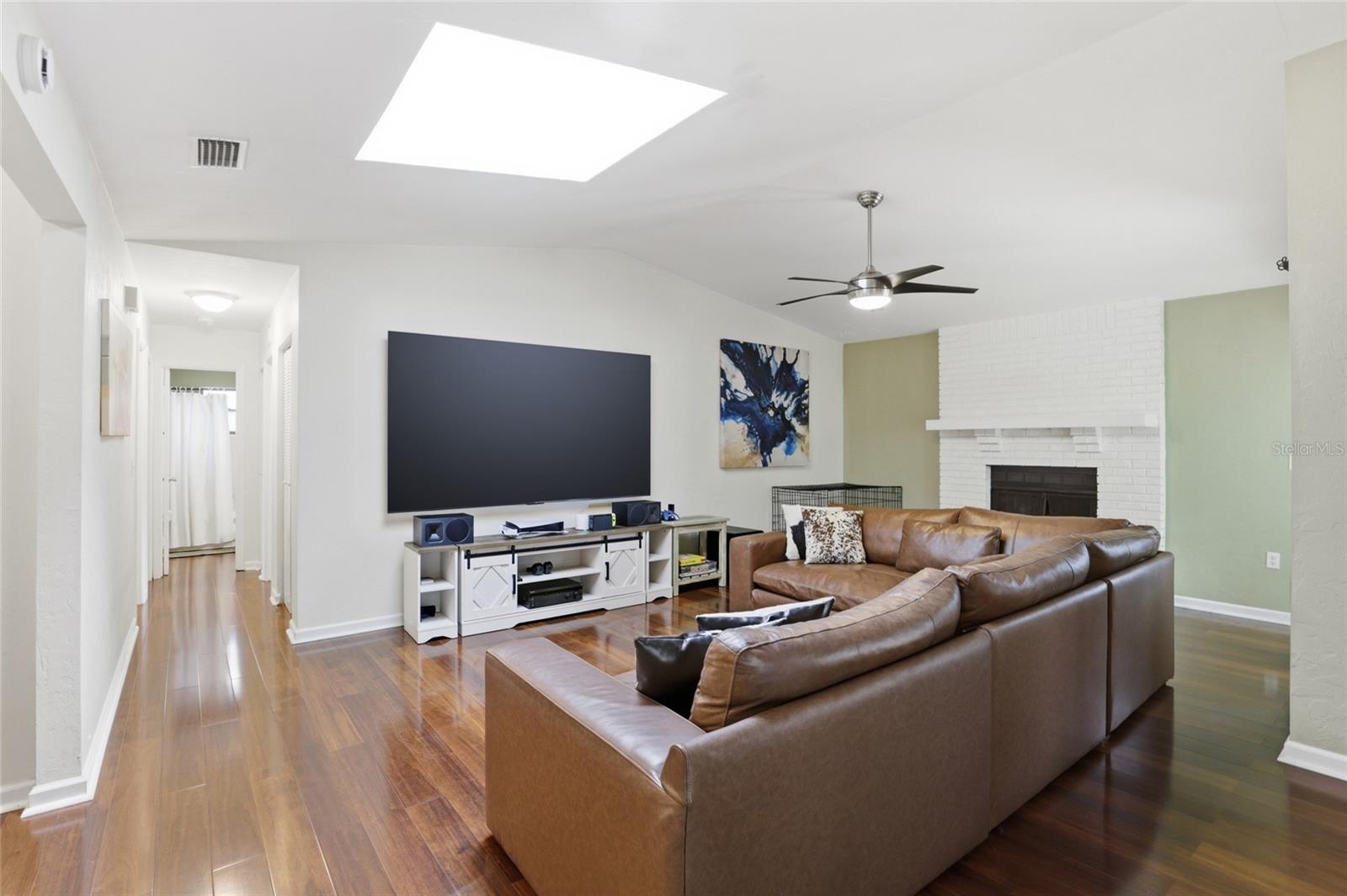 Image 6 of 44 For 7306 17th Place