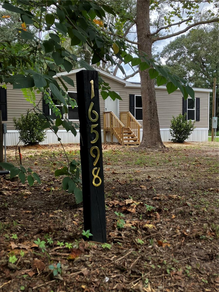 Image 10 of 10 For 16598 80th Avenue