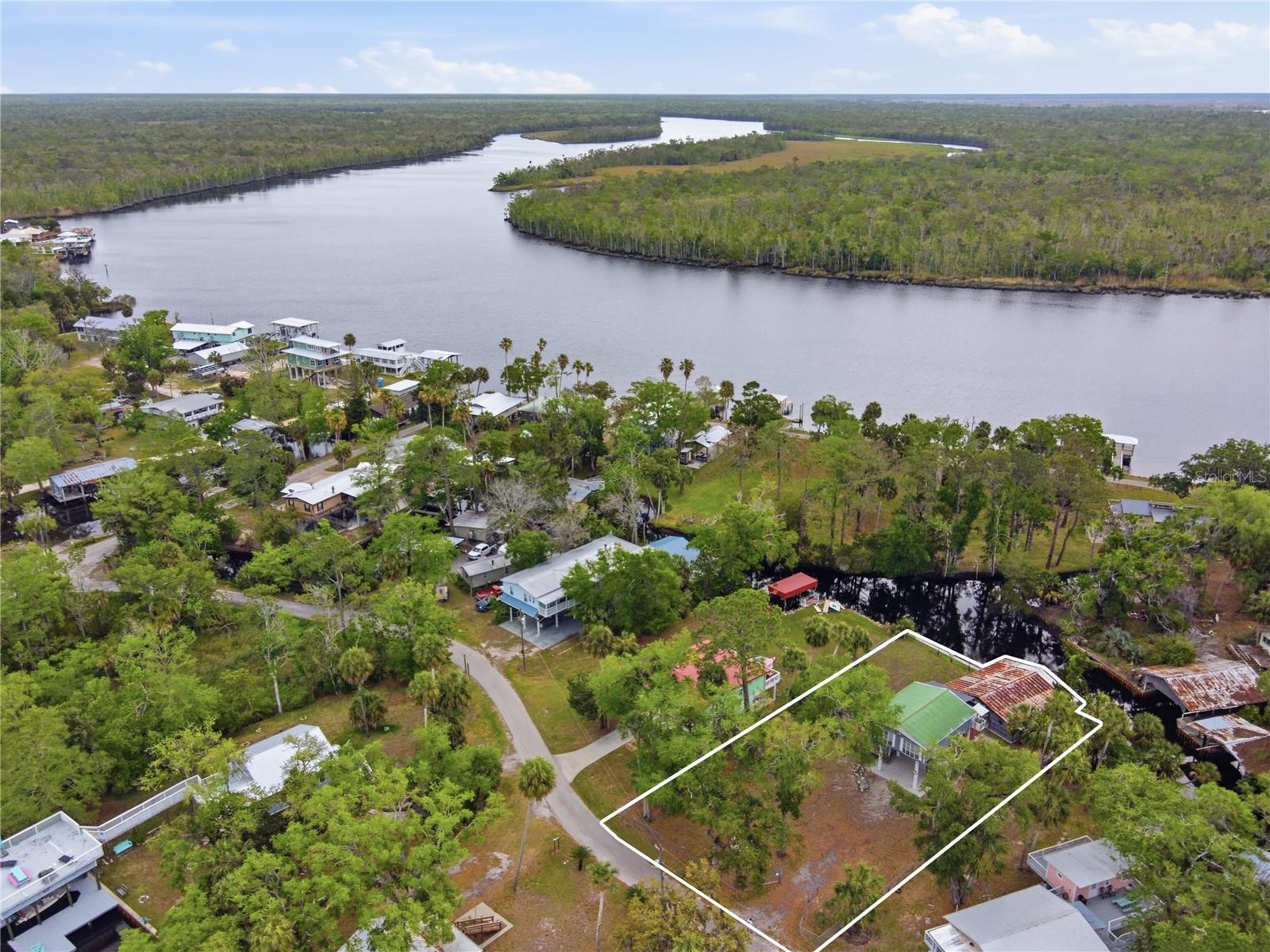 Image 11 of 89 For 547 205th Street