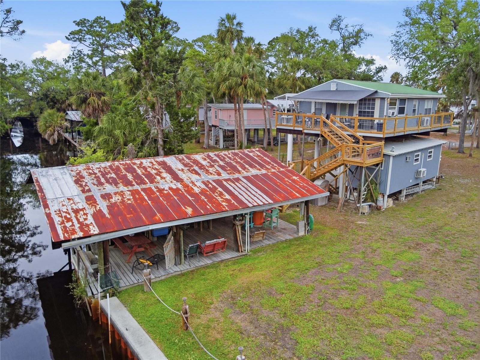 Image 16 of 89 For 547 205th Street