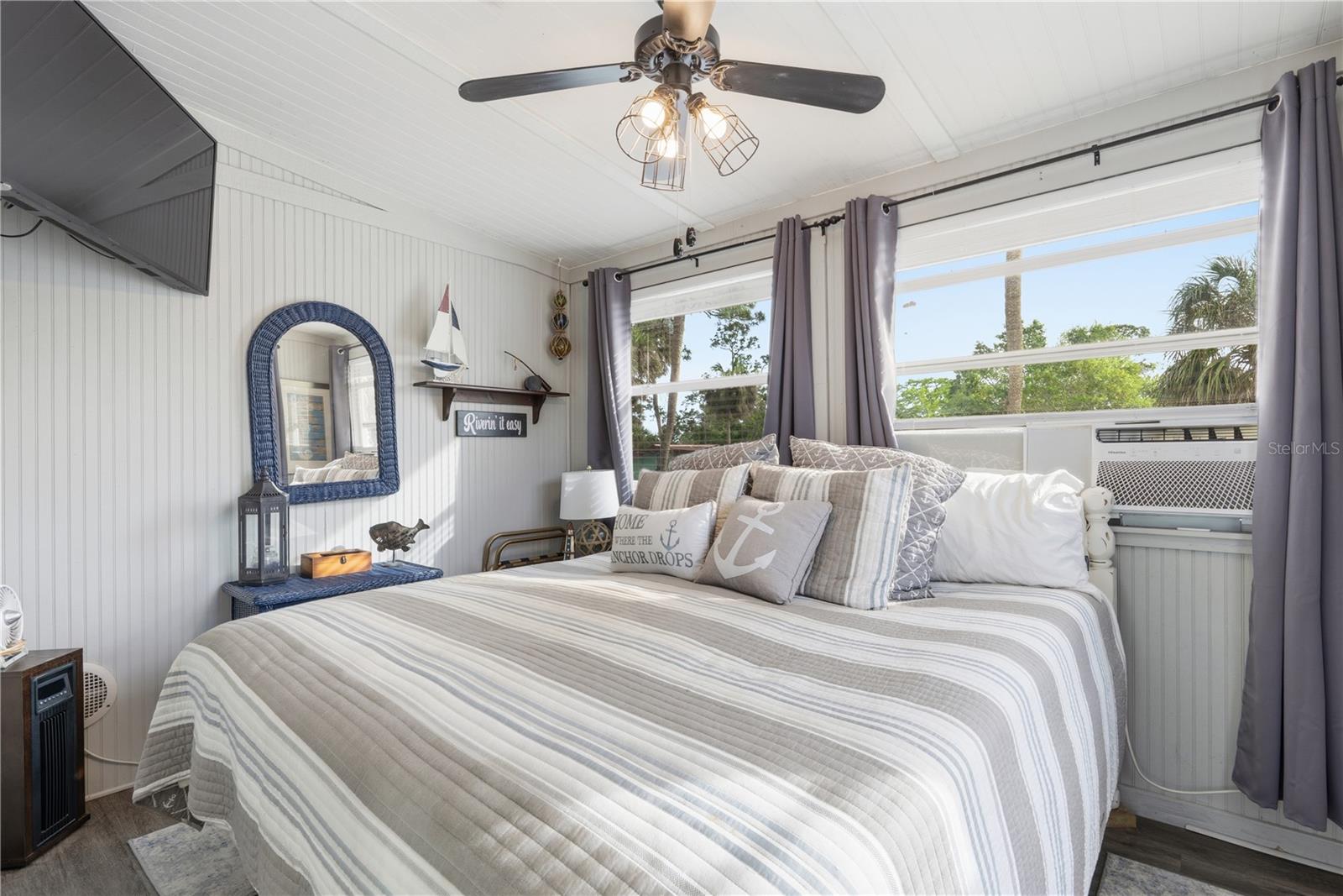 Image 25 of 89 For 547 205th Street