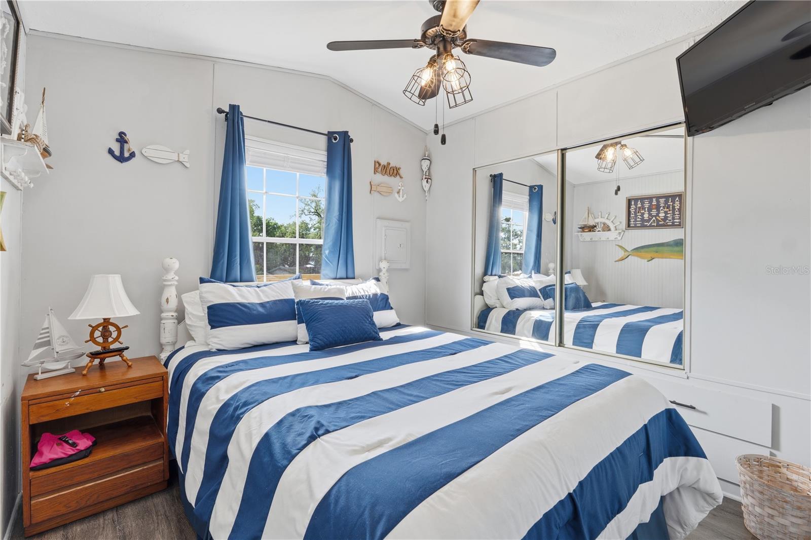 Image 29 of 89 For 547 205th Street