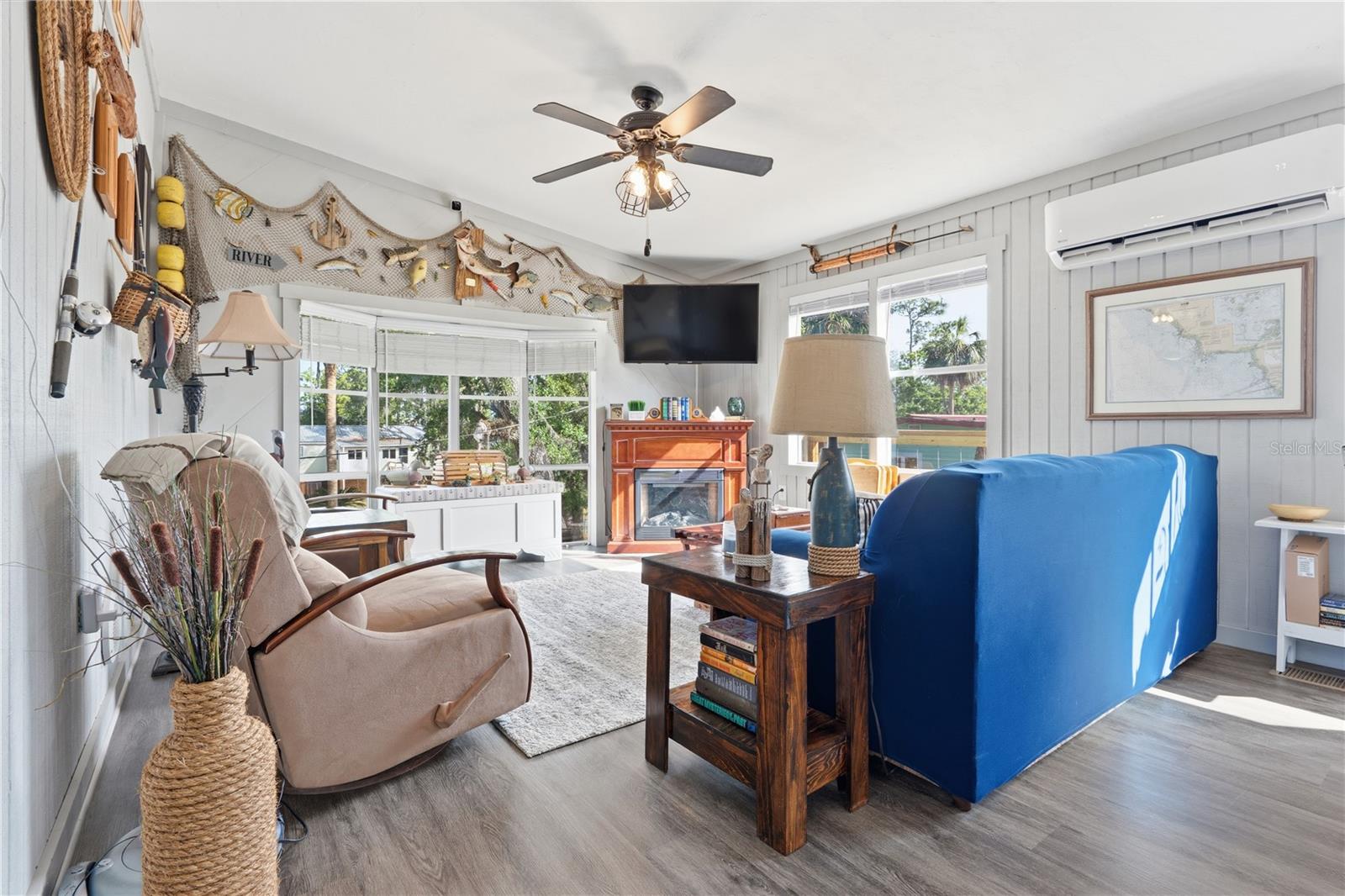 Image 37 of 89 For 547 205th Street