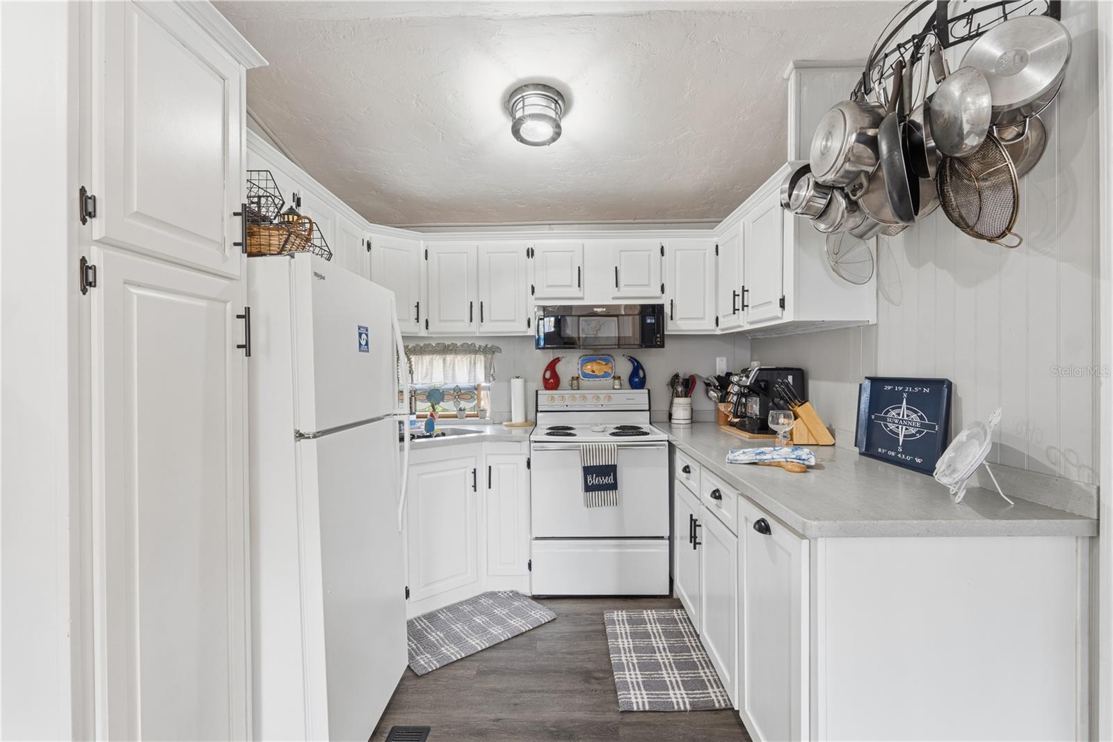 Image 42 of 89 For 547 205th Street