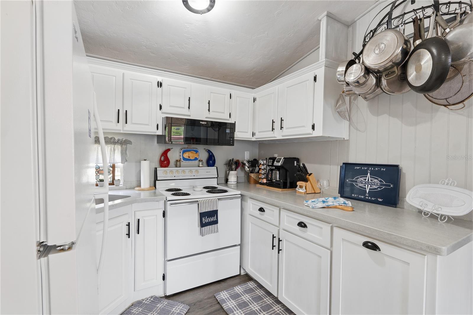 Image 43 of 89 For 547 205th Street