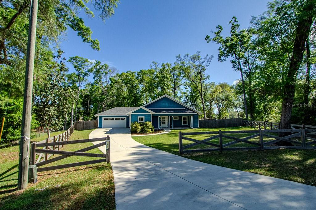 Image 2 of 22 For 109 Round House Court