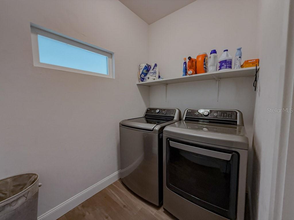 Image 22 of 22 For 109 Round House Court