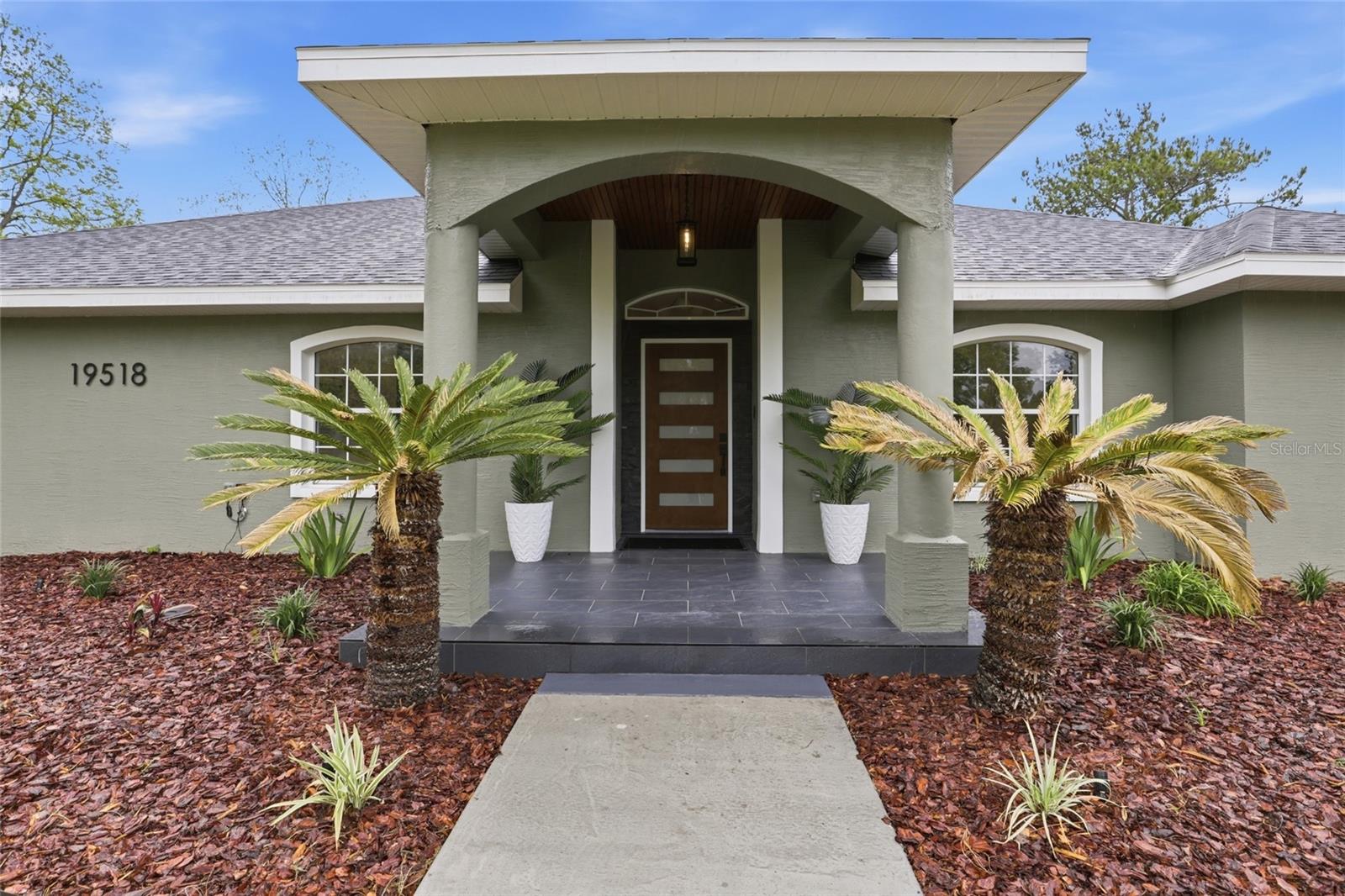 Image 2 of 50 For 19518 78th Avenue