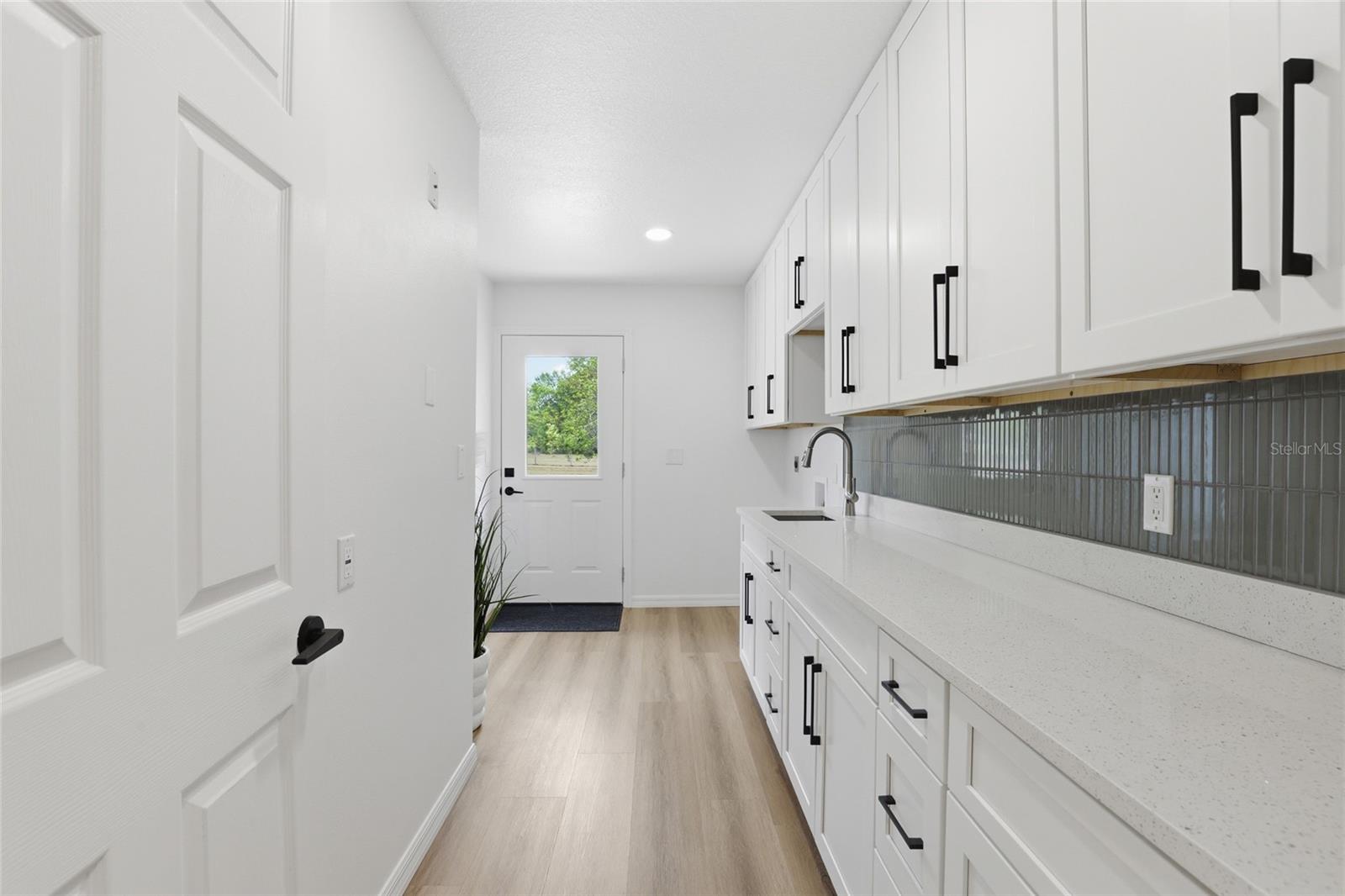 Image 26 of 50 For 19518 78th Avenue