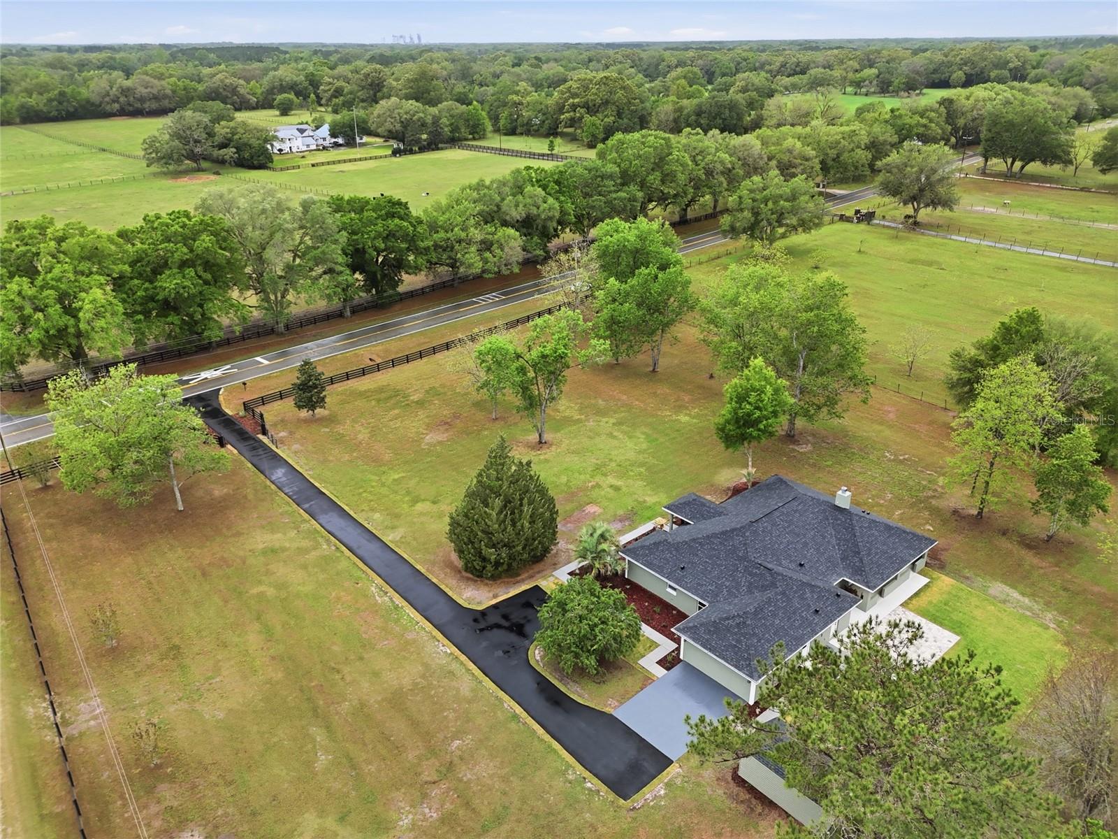 Image 39 of 50 For 19518 78th Avenue