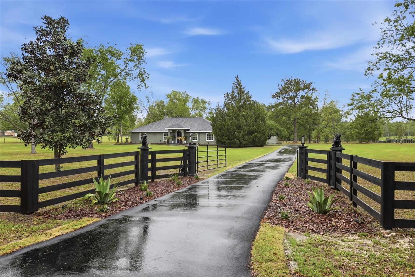 Image 47 of 50 For 19518 78th Avenue