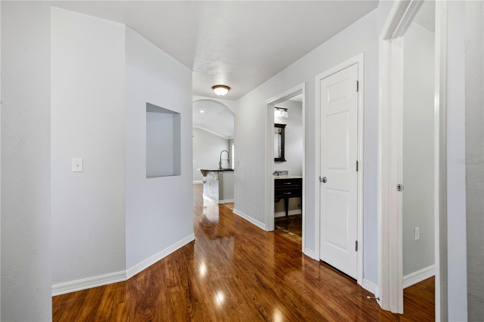 Image 10 of 41 For 25488 10th Avenue