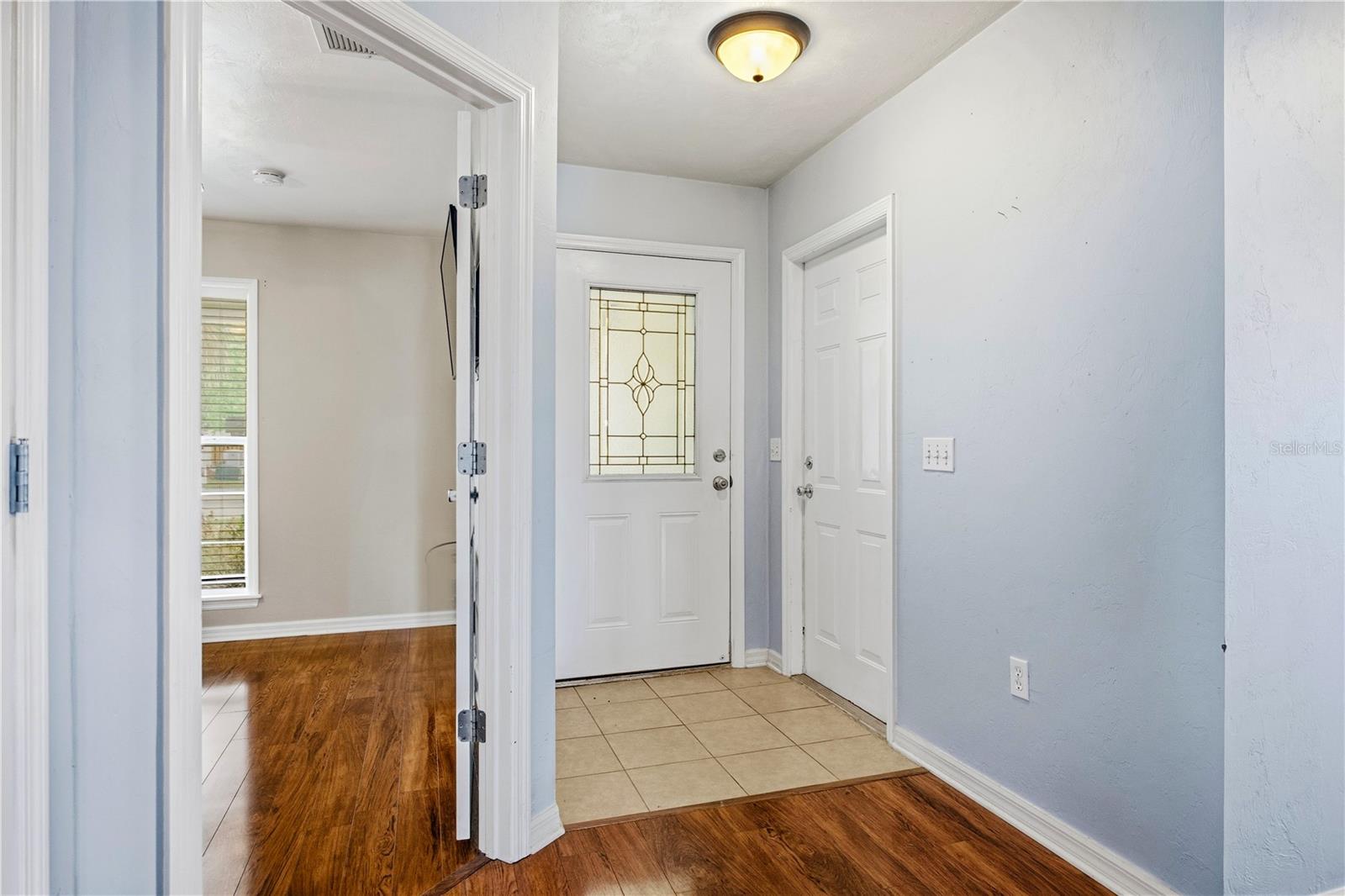 Image 11 of 41 For 25488 10th Avenue