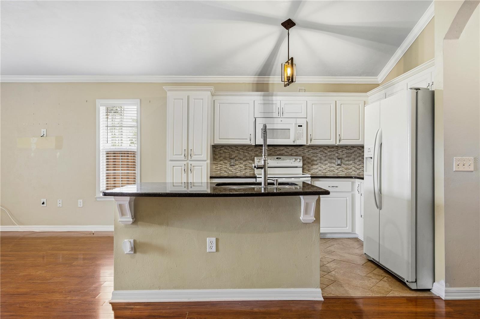 Image 13 of 41 For 25488 10th Avenue