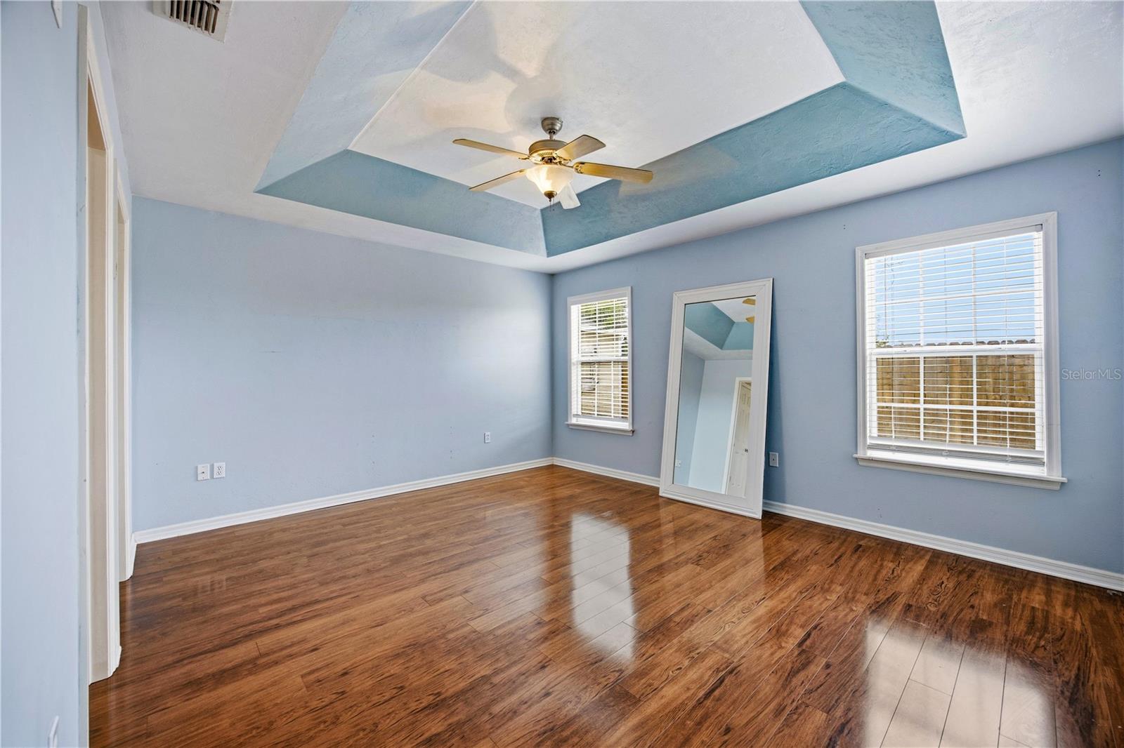 Image 23 of 41 For 25488 10th Avenue