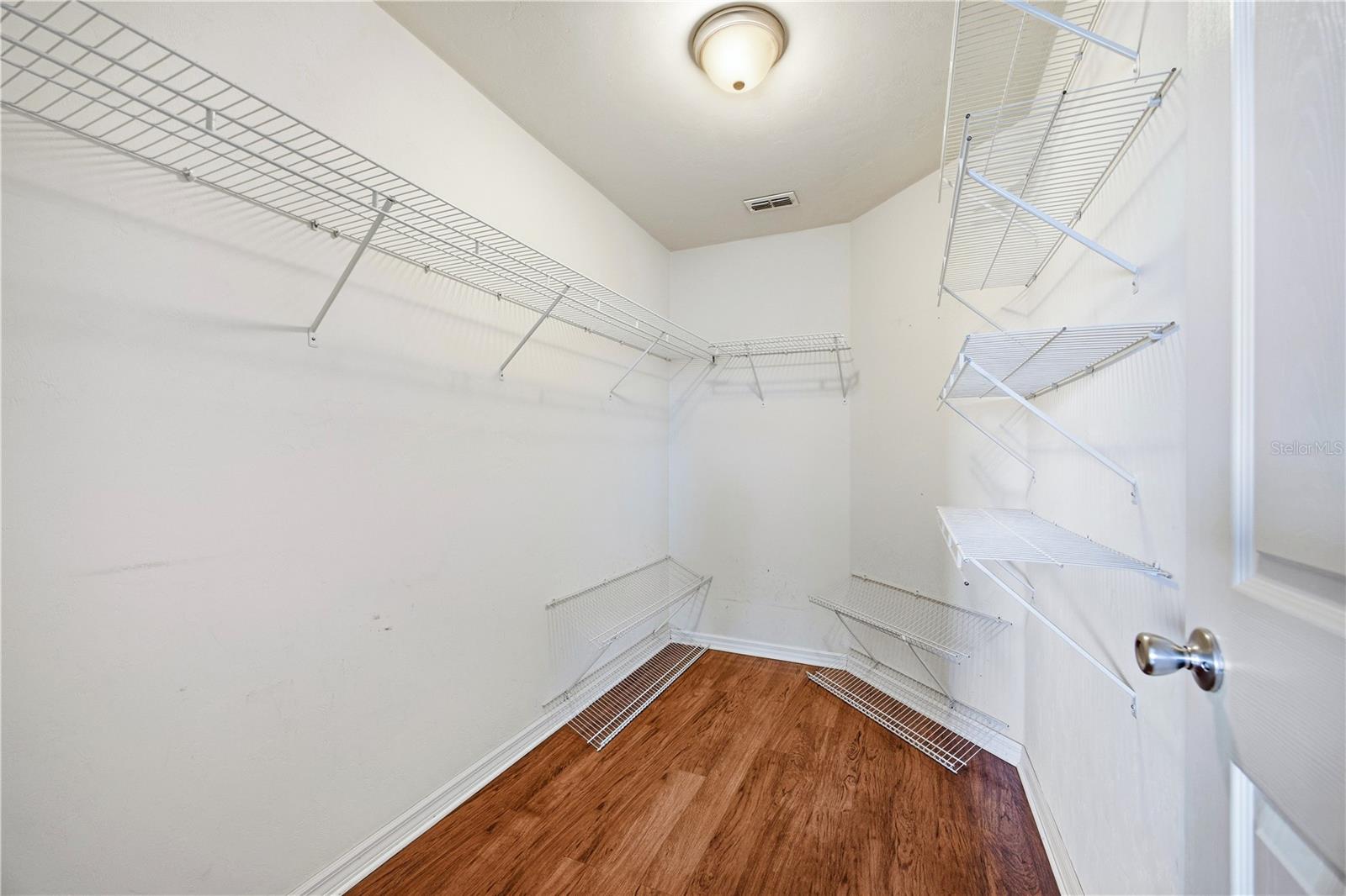 Image 25 of 41 For 25488 10th Avenue