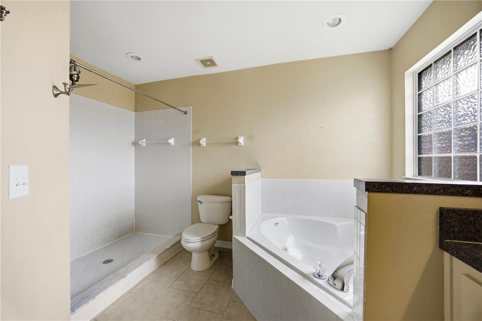 Image 27 of 41 For 25488 10th Avenue