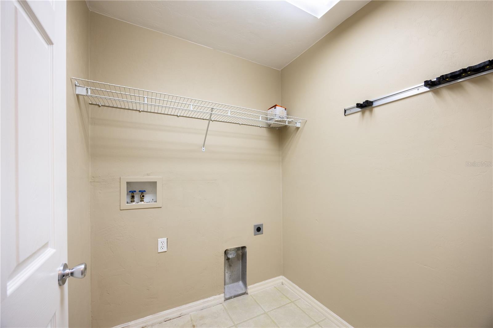 Image 33 of 41 For 25488 10th Avenue