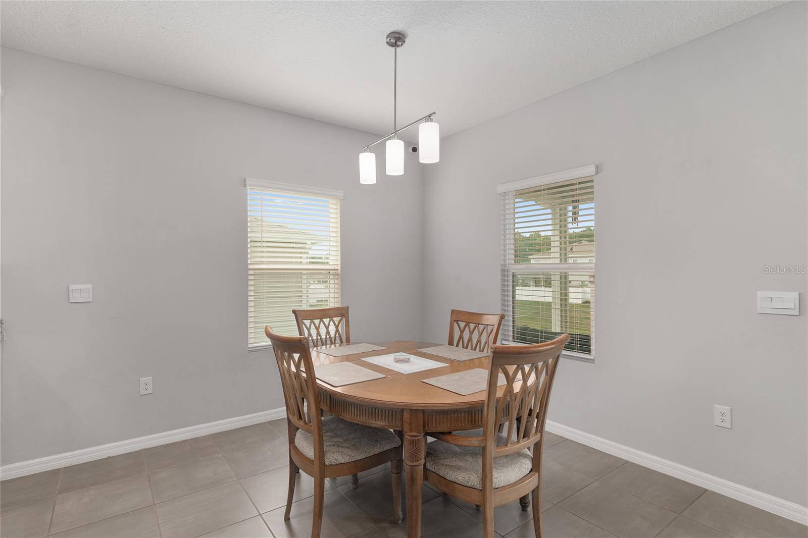 Image 15 of 77 For 17352 172nd Avenue