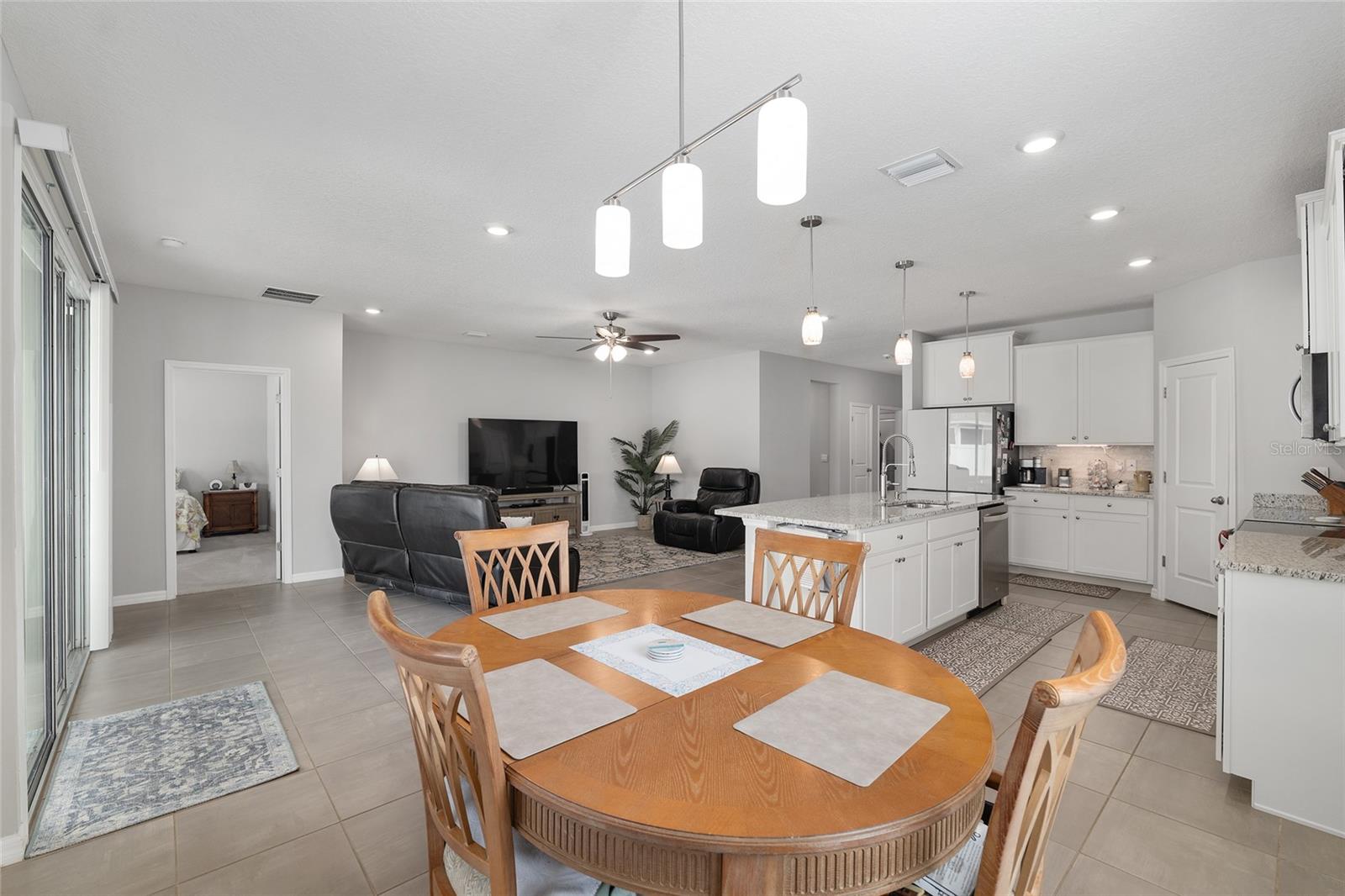 Image 16 of 77 For 17352 172nd Avenue