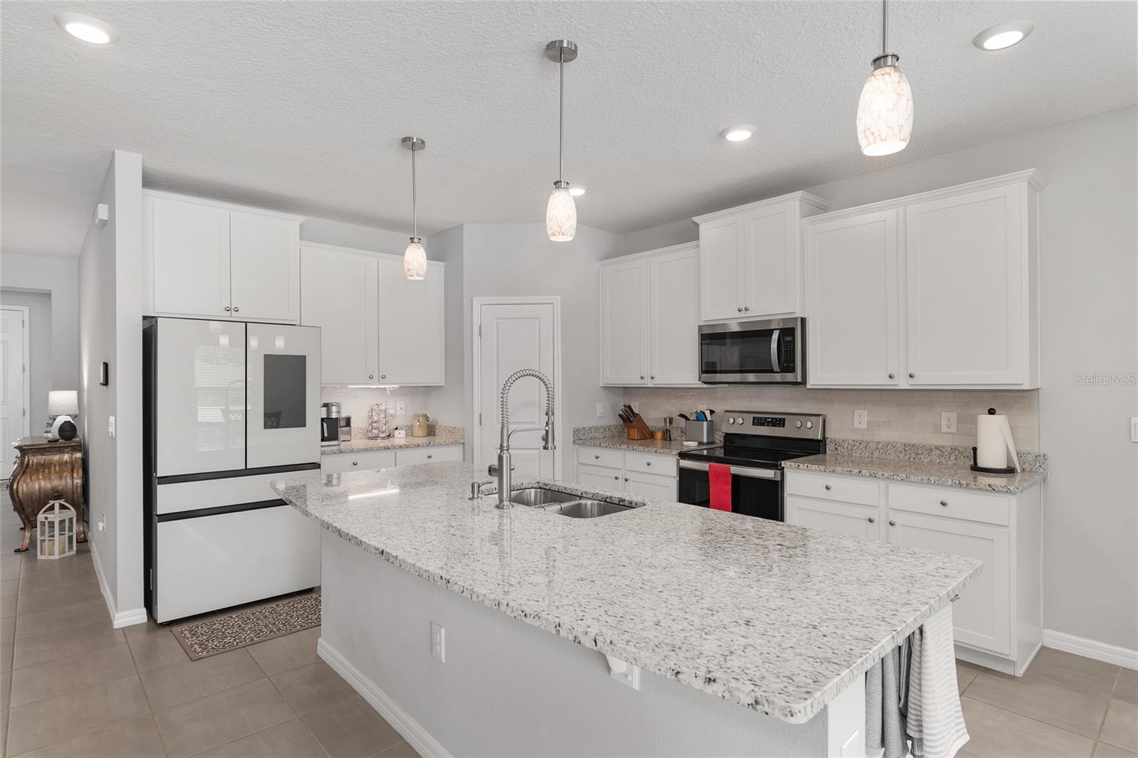 Image 17 of 77 For 17352 172nd Avenue