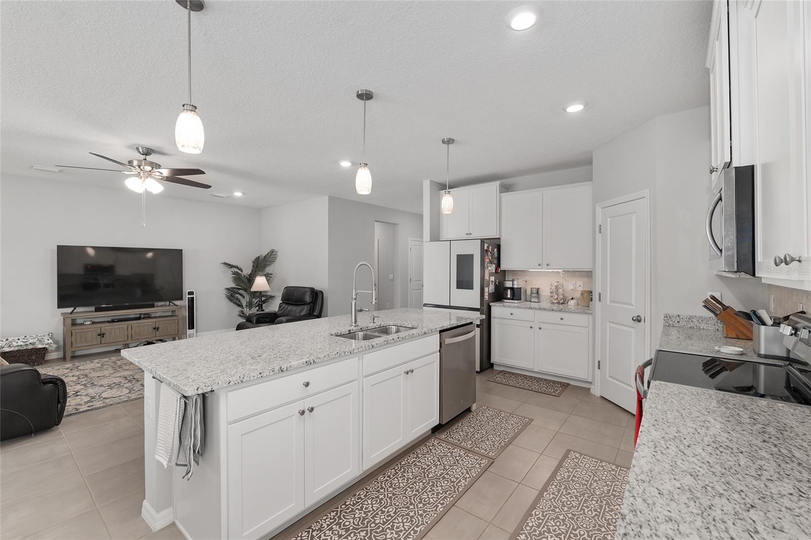 Image 22 of 77 For 17352 172nd Avenue