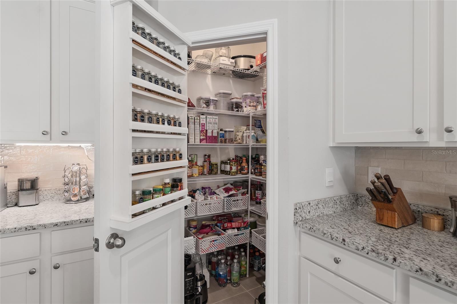 Image 24 of 77 For 17352 172nd Avenue