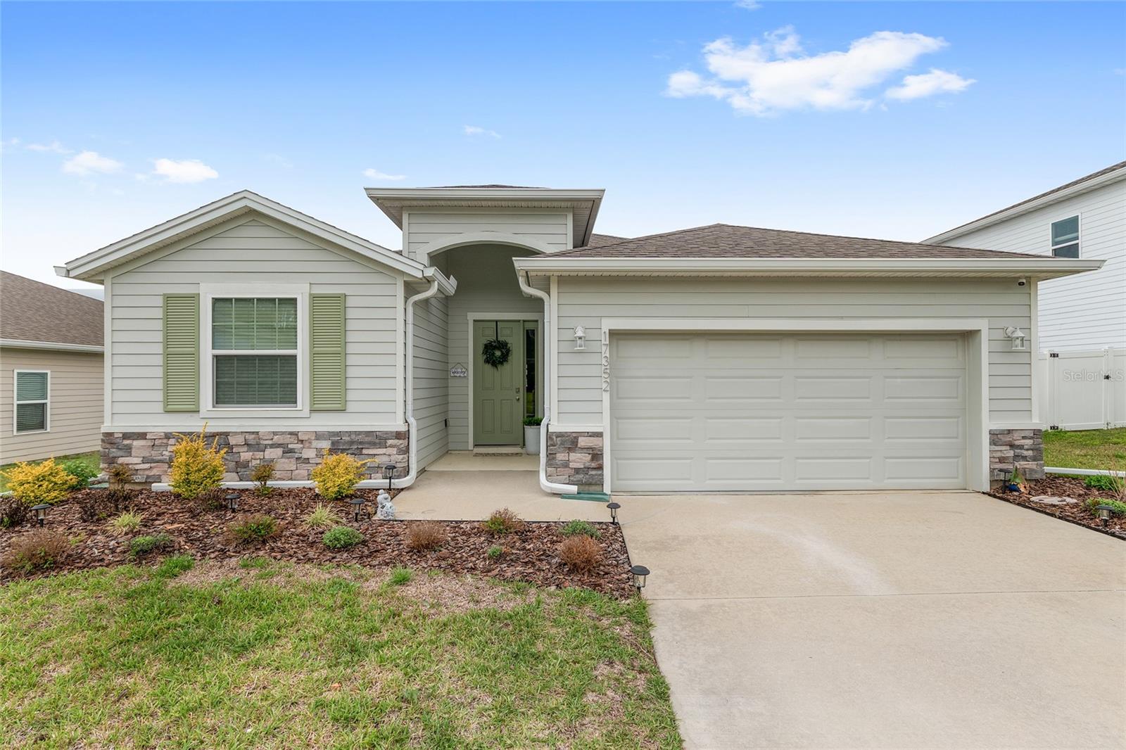 Image 3 of 77 For 17352 172nd Avenue