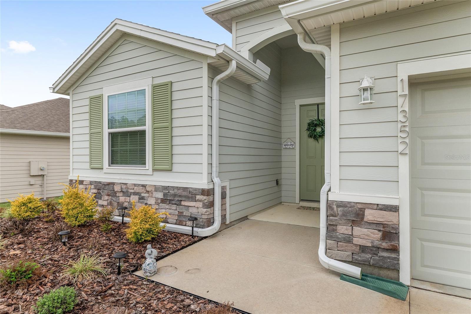 Image 4 of 77 For 17352 172nd Avenue