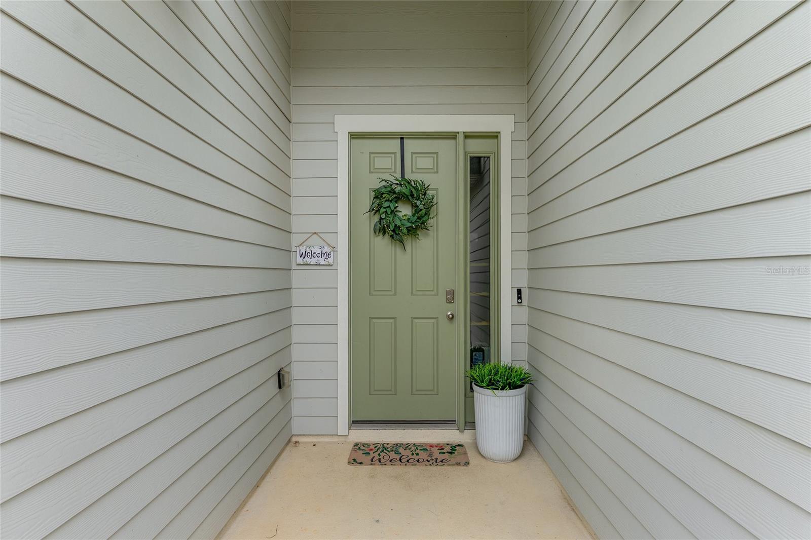 Image 5 of 77 For 17352 172nd Avenue