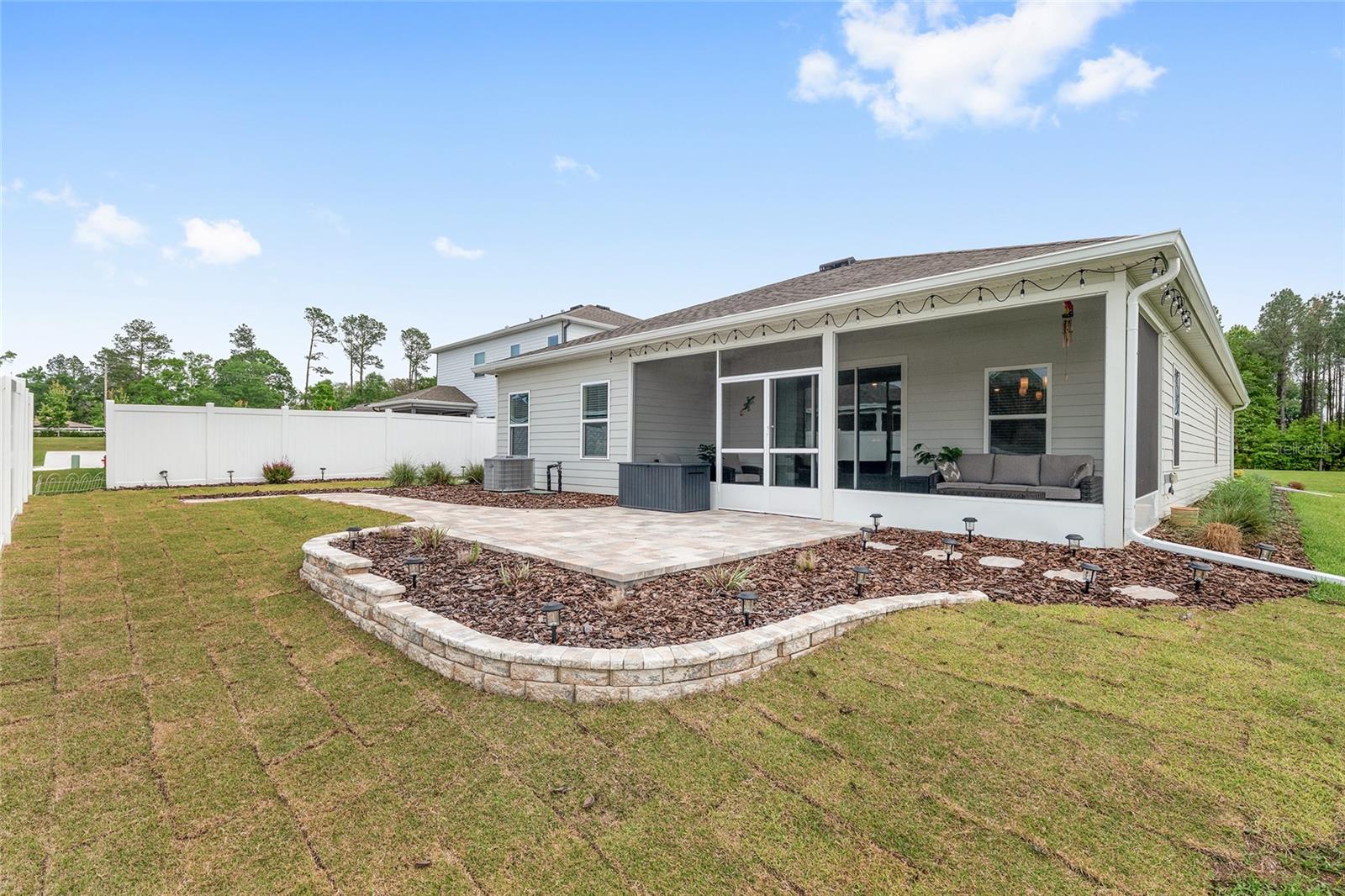 Image 61 of 77 For 17352 172nd Avenue