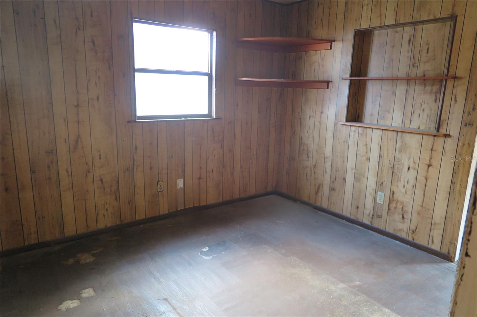 Listing photo id 7 for 1045 19th Street