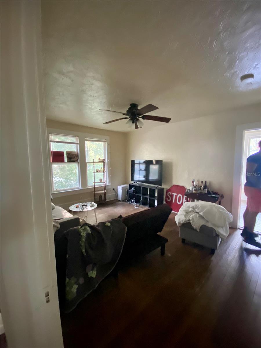 Image 17 of 23 For 1102 3rd Avenue