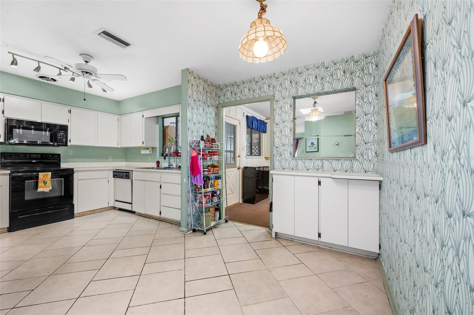 Image 16 of 28 For 8508 37th Drive