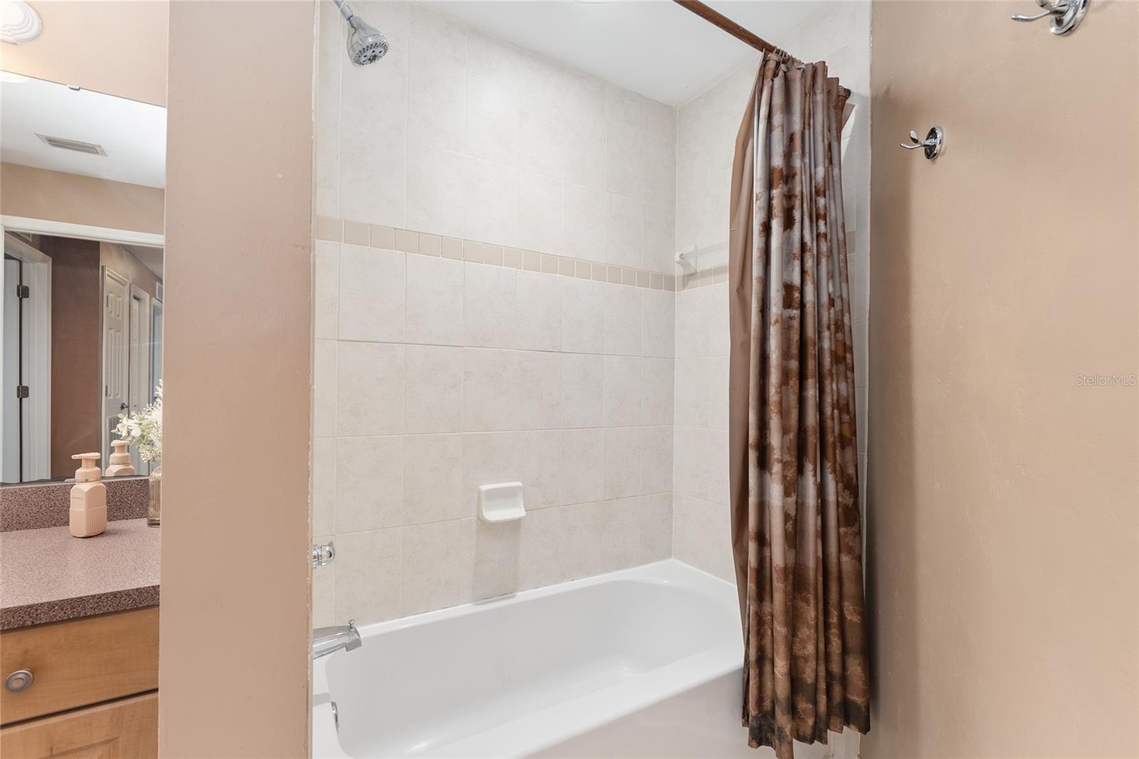 Image 18 of 30 For 4215 31st Drive 204